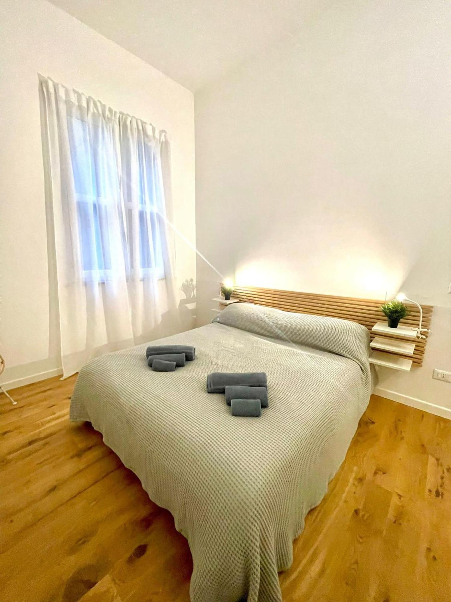 I Marmi New Royal Design Apartment Livorno Bagian luar foto