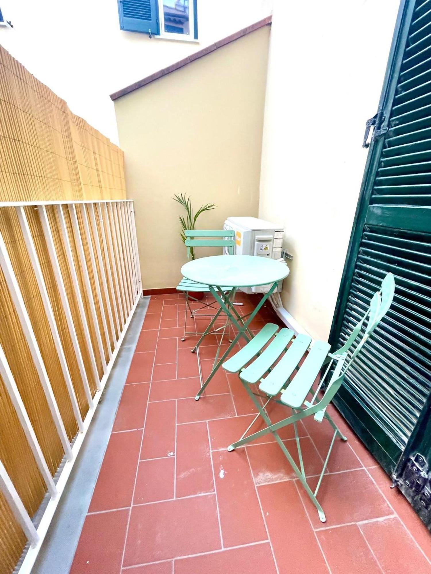 I Marmi New Royal Design Apartment Livorno Bagian luar foto